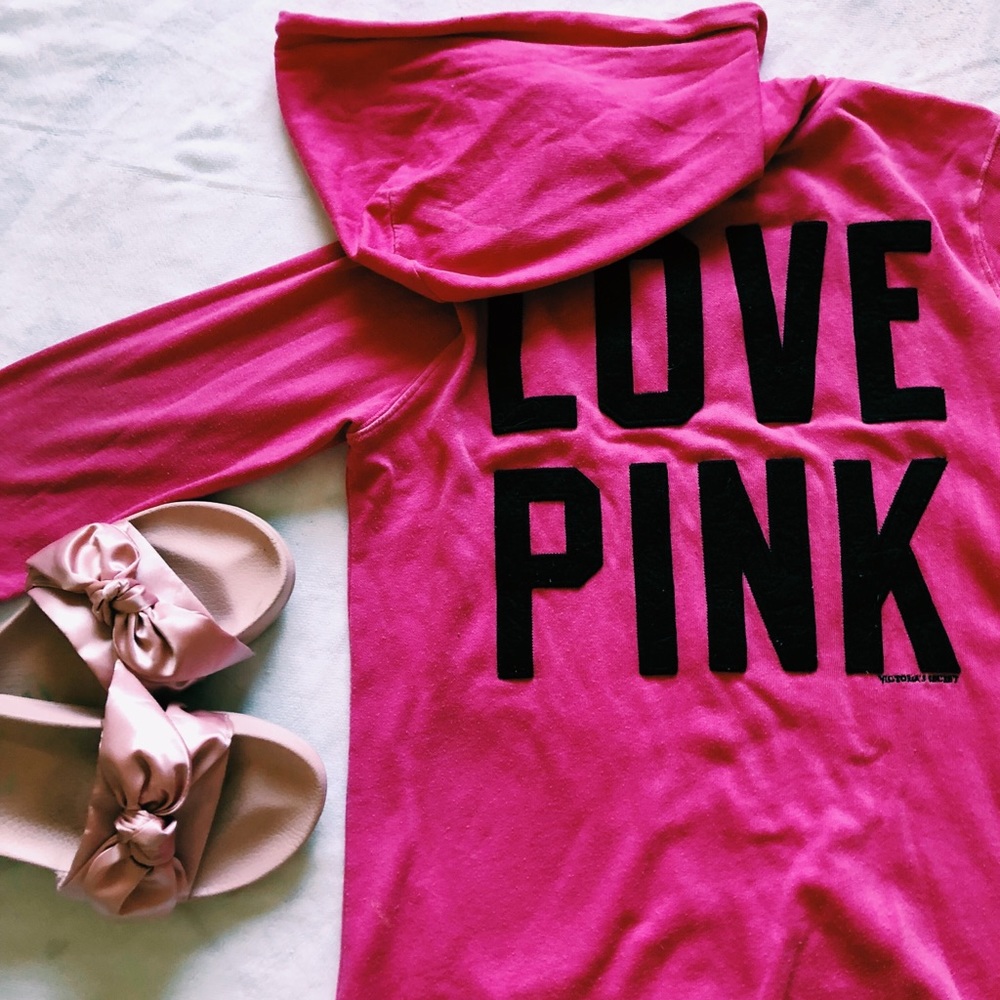 L💗VE PINK classic logo sweater